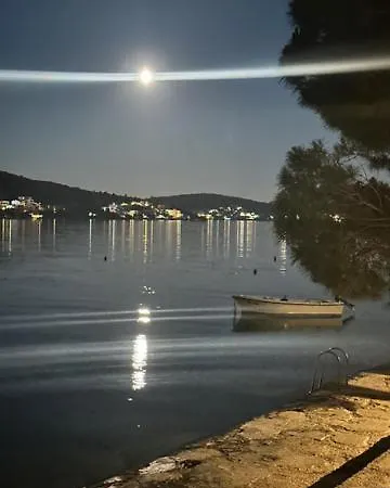 Zita شقة روغوزنيكا